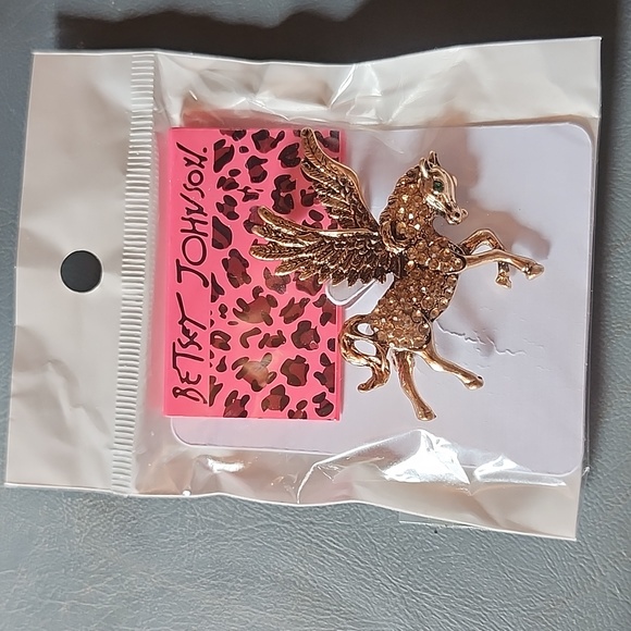 Betsey Johnson Pegasus Flying Stallion Rhinestones Pin Brooch - Picture 5 of 5